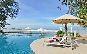 Twin Lotus Resort&Spa